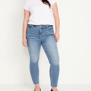 Extra High-Waisted Rockstar 360° Stretch
Super-Skinny Jeans